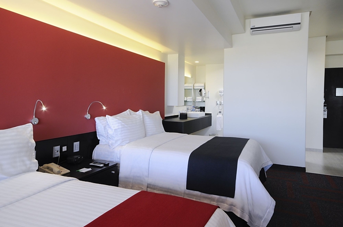 Imagen de la habitación del Hotel Holiday Inn Mexico Dali Airport, An Ihg. Foto 5