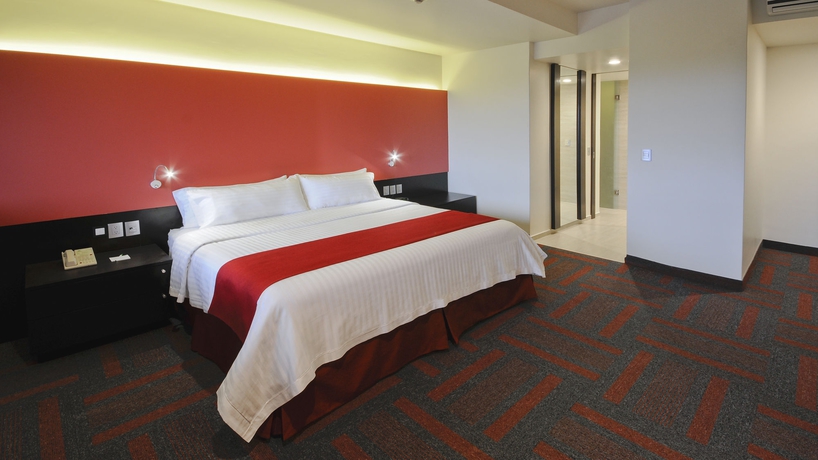 Imagen de la habitación del Hotel Holiday Inn Mexico Dali Airport, An Ihg. Foto 8