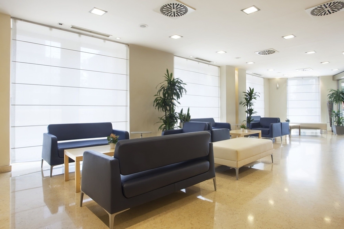 Imagen de los interiores del Hotel Holiday Inn Milan - Garibaldi Station, An Ihg. Foto 11