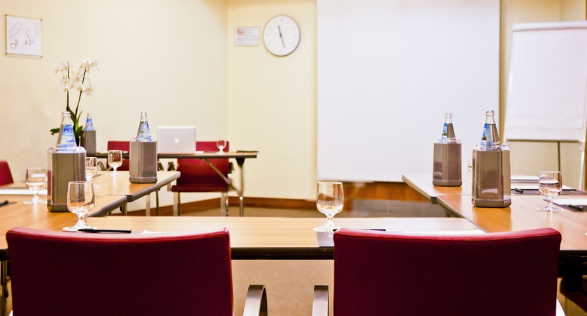 Imagen de los interiores del Hotel Holiday Inn Milan - Garibaldi Station, An Ihg. Foto 15