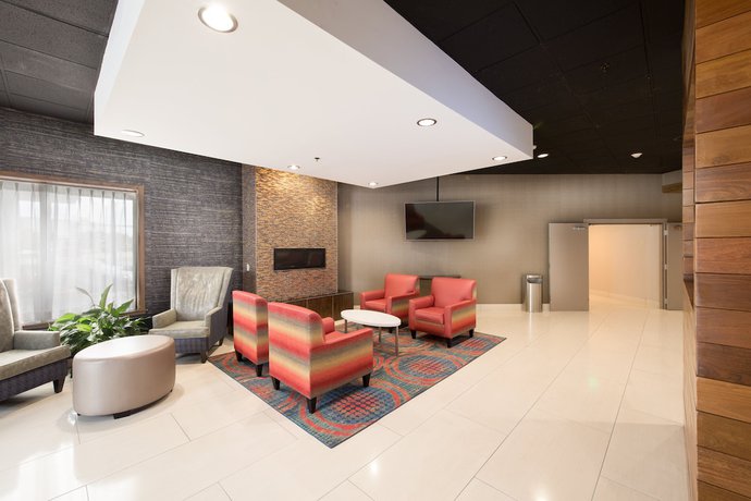 Imagen de los interiores del Hotel Holiday Inn Milwaukee Brookfield, an IHG. Foto 20