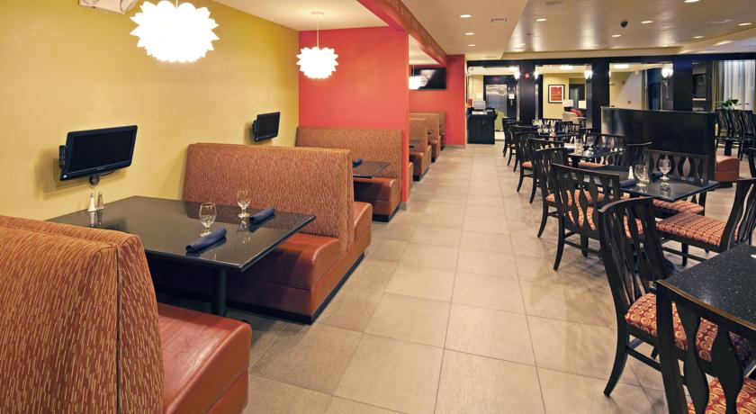 Imagen del bar/restaurante del Hotel Holiday Inn Mobile - Airport, An Ihg. Foto 3