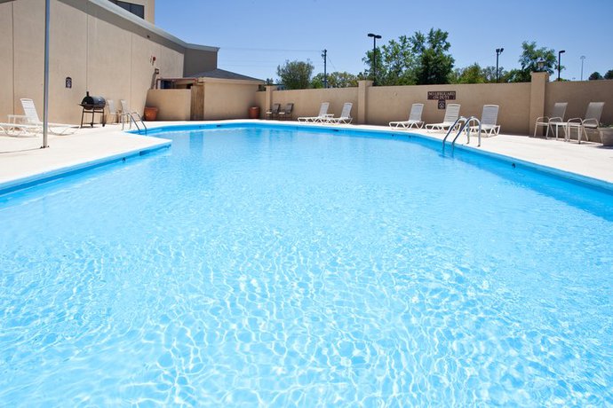 Imagen de la piscina del Hotel Holiday Inn Mobile West I-10, An Ihg. Foto 10