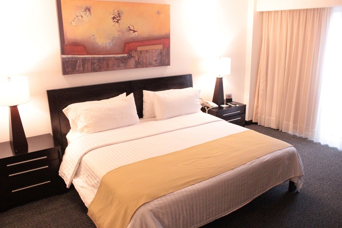 Imagen de la habitación del Hotel Holiday Inn Monterrey Valle, An Ihg. Foto 7
