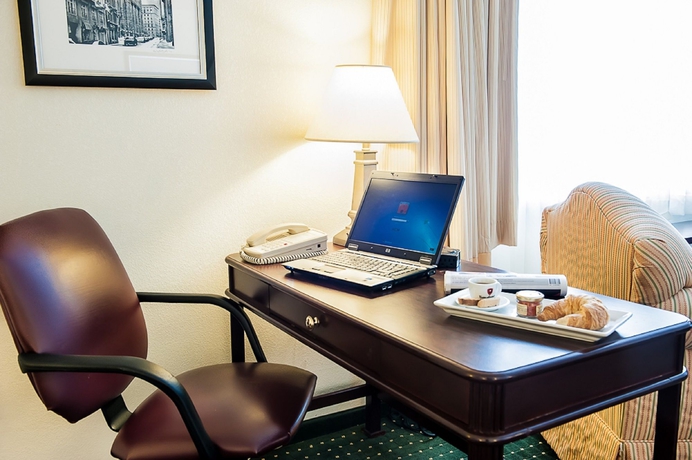 Imagen de la habitación del Hotel Holiday Inn Montreal Longueuil, An Ihg. Foto 6