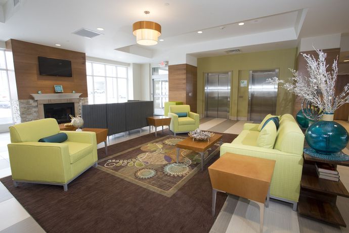 Imagen de los interiores del Hotel Holiday Inn Morgantown - University Area, An Ihg. Foto 18