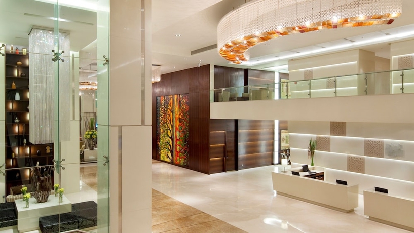 Imagen de los interiores del Hotel Holiday Inn Mumbai International Airport, An Ihg. Foto 15
