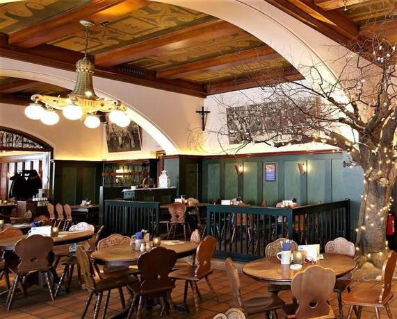 Imagen del bar/restaurante del Hotel Holiday Inn Munich - City Centre, An Ihg. Foto 6