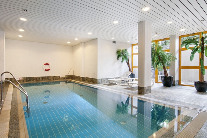 Imagen de la piscina del Hotel Holiday Inn Munich - South, An Ihg. Foto 14