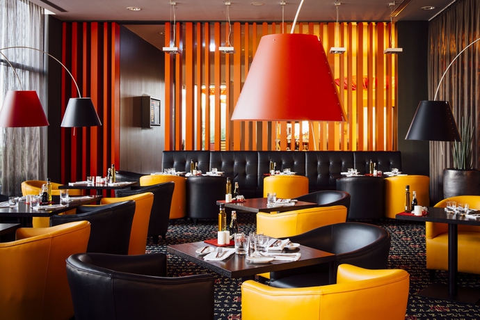 Imagen del bar/restaurante del Hotel Holiday Inn Munich- Westpark, An Ihg. Foto 2