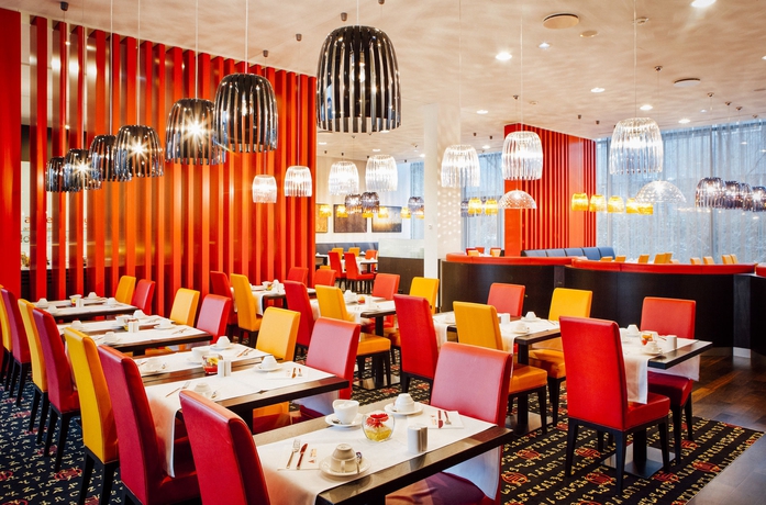 Imagen del bar/restaurante del Hotel Holiday Inn Munich- Westpark, An Ihg. Foto 3
