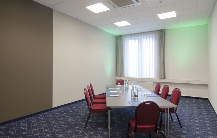Imagen de los interiores del Hotel Holiday Inn Munich-unterhaching, An Ihg. Foto 9