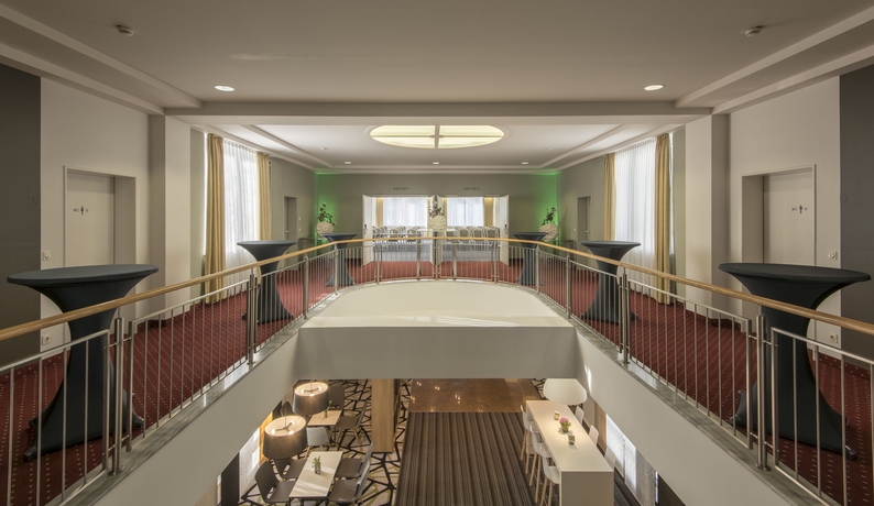Imagen de los interiores del Hotel Holiday Inn Munich-unterhaching, An Ihg. Foto 16