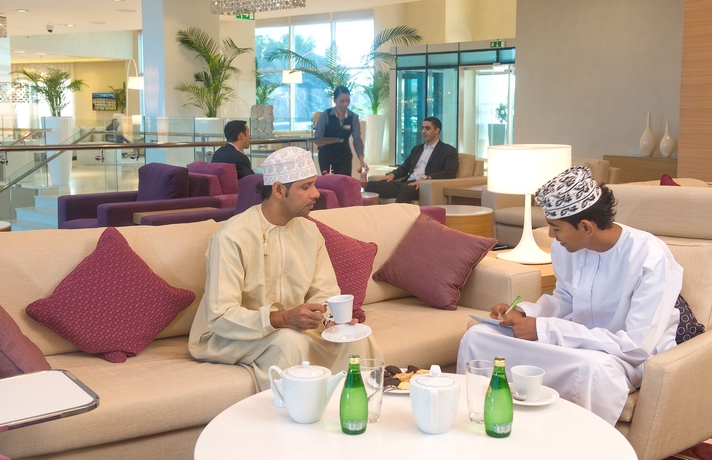 Imagen de los interiores del Hotel Holiday Inn Muscat Al Seeb, An Ihg. Foto 13