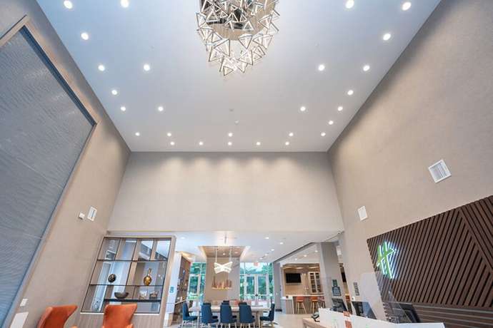 Imagen de los interiores del Hotel Holiday Inn NW Houston Beltway 8, an IHG Hotel. Foto 19