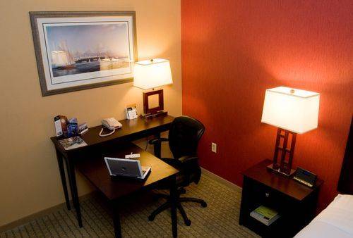 Imagen de la habitación del Hotel Holiday Inn Nashua. Foto 4