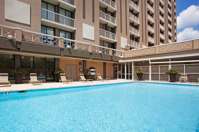 Imagen de la piscina del Hotel Holiday Inn Nashville - Vanderbilt - Dwtn, An Ihg. Foto 14