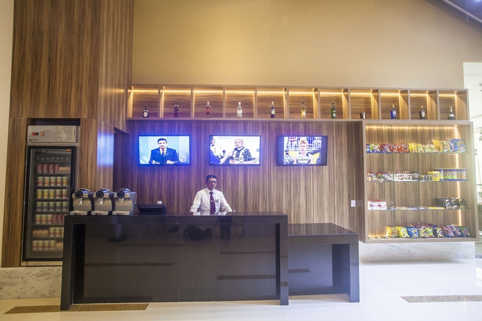 Imagen del bar/restaurante del Hotel Holiday Inn Natal, An Ihg. Foto 6