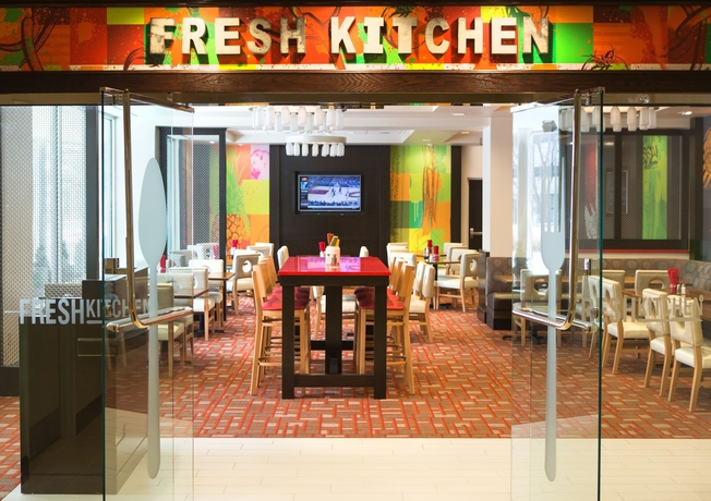 Imagen del bar/restaurante del Hotel Holiday Inn National Airport/crystal City, An Ihg. Foto 4