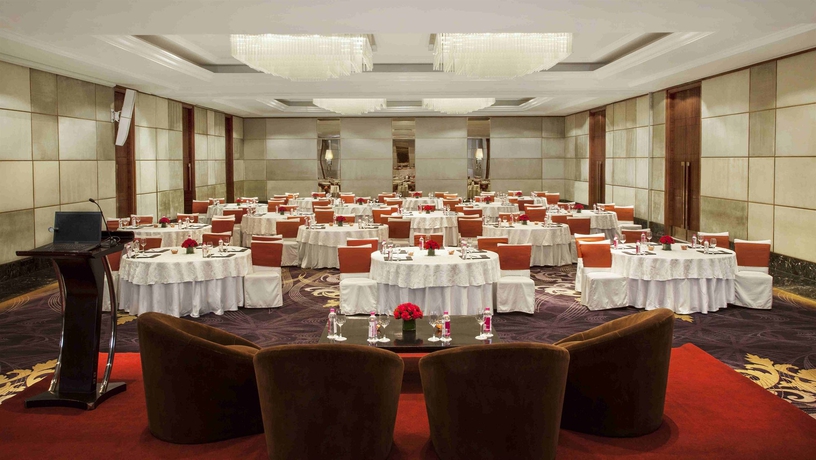 Imagen de los interiores del Hotel Holiday Inn New Delhi Mayur Vihar Noida, An Ihg. Foto 12