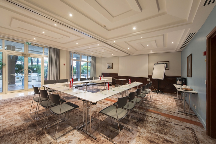 Imagen de los interiores del Hotel Holiday Inn Nice-port St Laurent, An Ihg. Foto 16