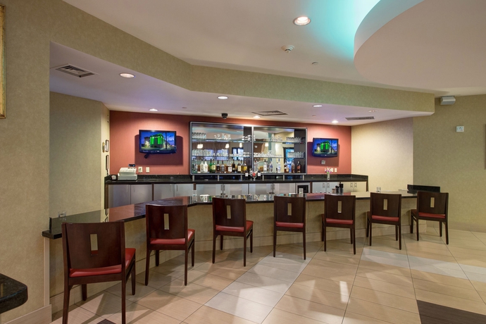 Imagen del bar/restaurante del Hotel Holiday Inn North Phoenix. Foto 1