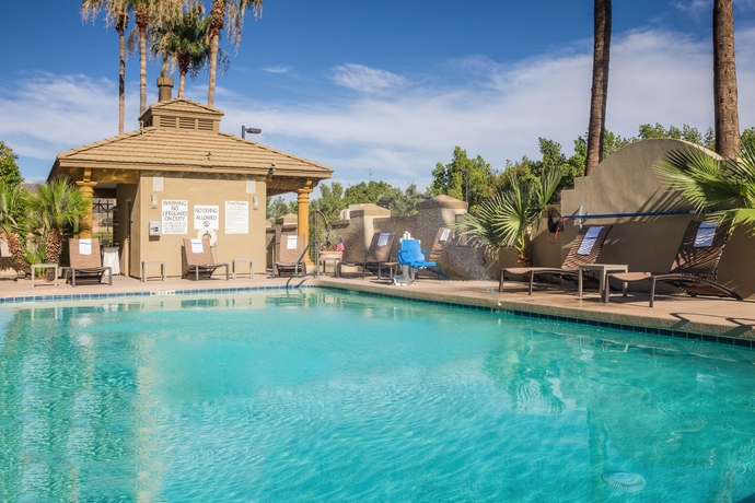 Imagen de la piscina del Hotel Holiday Inn North Phoenix. Foto 16