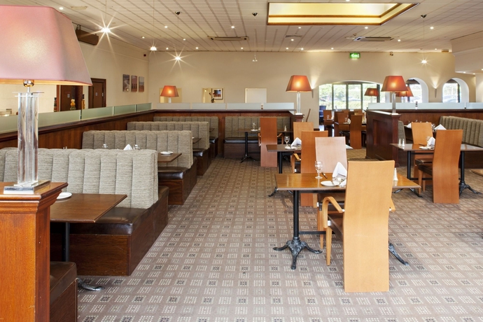 Imagen del bar/restaurante del Hotel Holiday Inn Norwich North, An Ihg. Foto 3