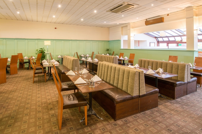 Imagen del bar/restaurante del Hotel Holiday Inn Norwich North, An Ihg. Foto 4