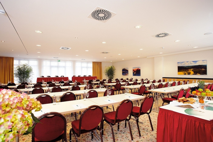 Imagen de los interiores del Hotel Holiday Inn Nürnberg City Centre, An Ihg. Foto 12