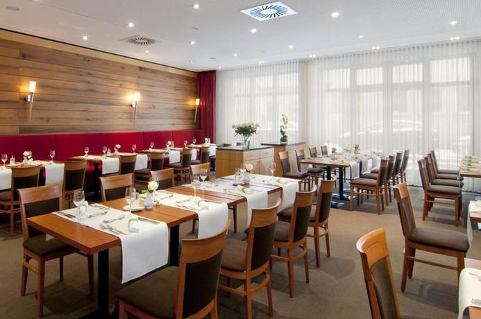 Imagen del bar/restaurante del Hotel Holiday Inn N&uuml;rnberg City Centre, An Ihg. Foto 2