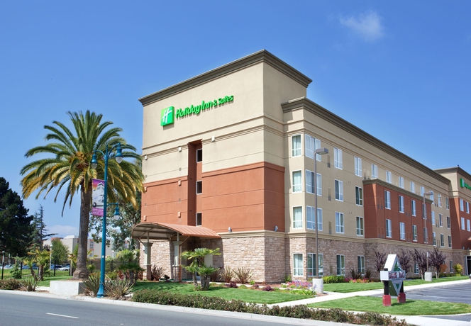 Imagen de los exteriores del Hotel Holiday Inn Oakland Airport, An Ihg. Foto 13