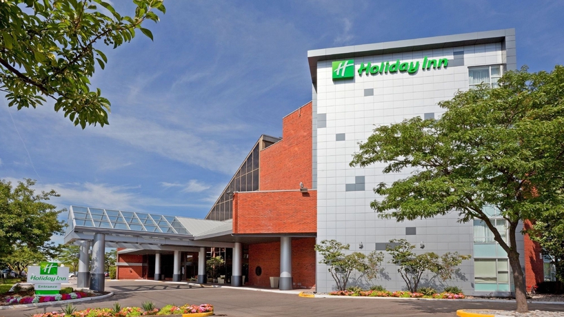 Imagen de los exteriores del Hotel Holiday Inn Oakville Centre, An Ihg. Foto 5