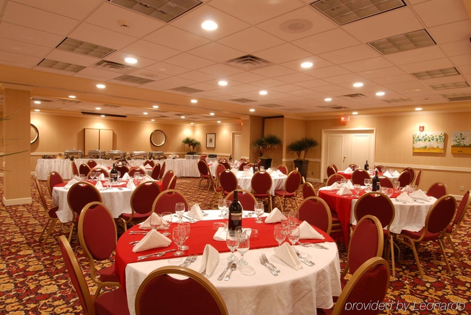 Imagen general del Hotel Holiday Inn Oceanfront Surfside Beach. Foto 2