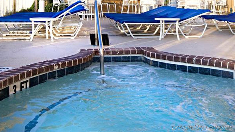 Imagen de la piscina del Hotel Holiday Inn Oceanfront Surfside Beach. Foto 15