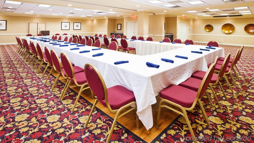 Imagen general del Hotel Holiday Inn Oceanfront Surfside Beach. Foto 6