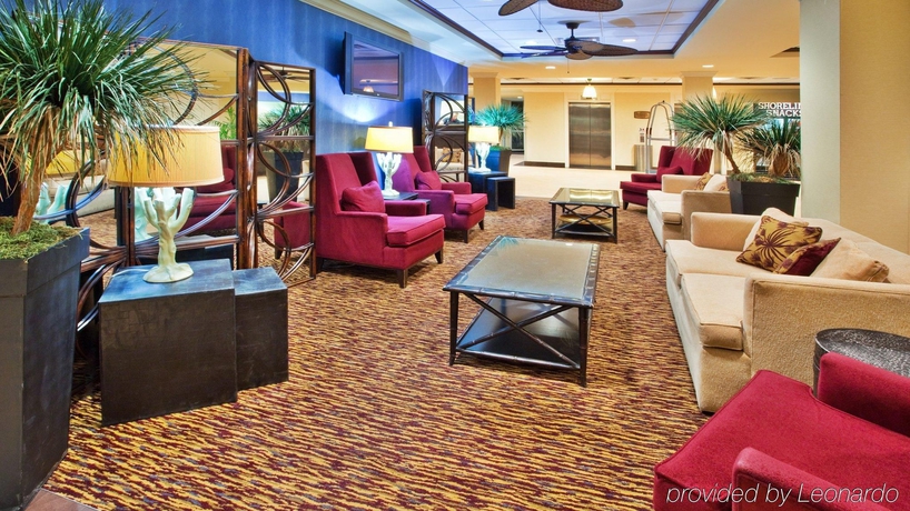 Imagen de los interiores del Hotel Holiday Inn Oceanfront Surfside Beach. Foto 12