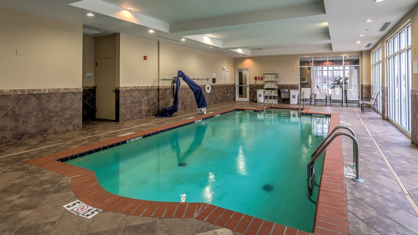 Imagen de la piscina del Hotel Holiday Inn Oklahoma City North Quail Spgs, An Ihg. Foto 15