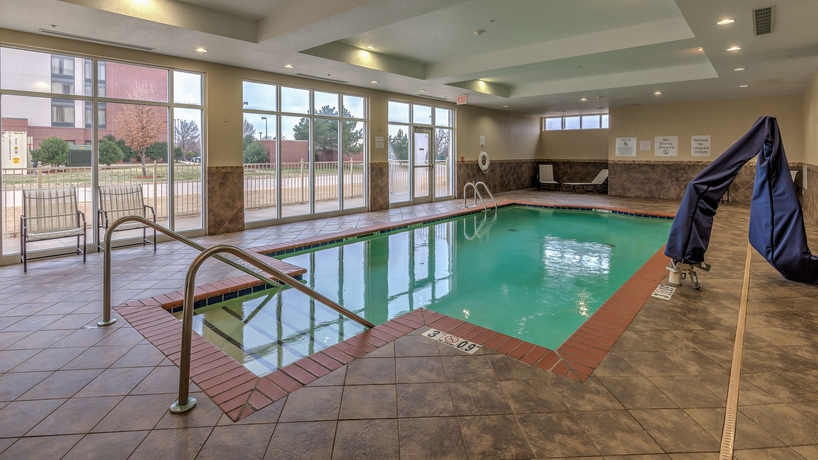 Imagen de la piscina del Hotel Holiday Inn Oklahoma City North Quail Spgs, An Ihg. Foto 16