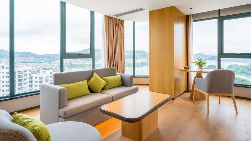 Imagen de la habitación del Hotel Holiday Inn One Thousand Island Lake, an IHG Hotel. Foto 3