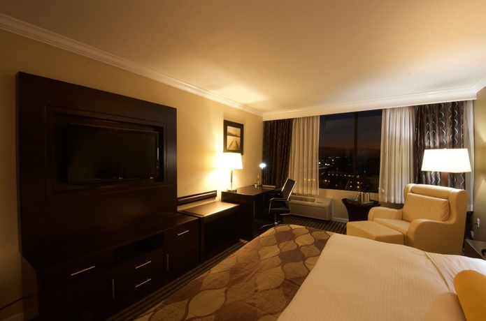 Imagen de la habitación del Hotel Holiday Inn Orlando East - Ucf Area, An Ihg. Foto 3