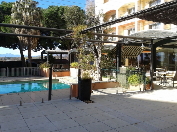 Imagen de los exteriores del Hotel Holiday Inn Perpignan, An Ihg. Foto 9