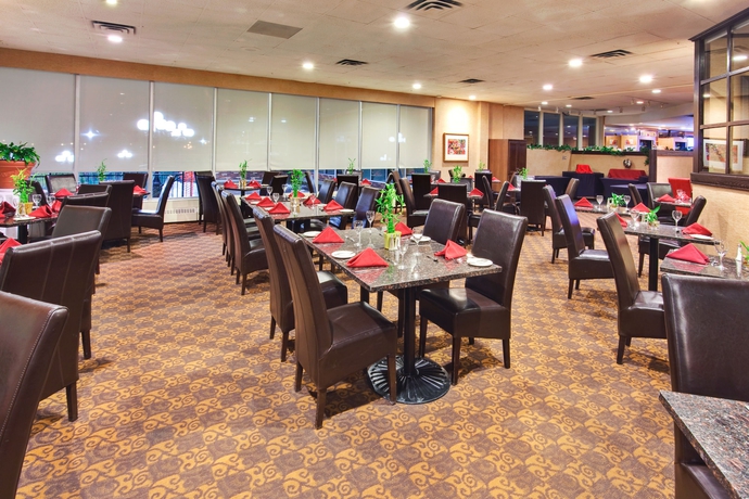 Imagen del bar/restaurante del Hotel Holiday Inn Peterborough-waterfront, On, An Ihg. Foto 1