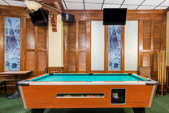 Imagen del bar/restaurante del Hotel Holiday Inn Philadelphia Arpt-Stadium Area, an IHG. Foto 2