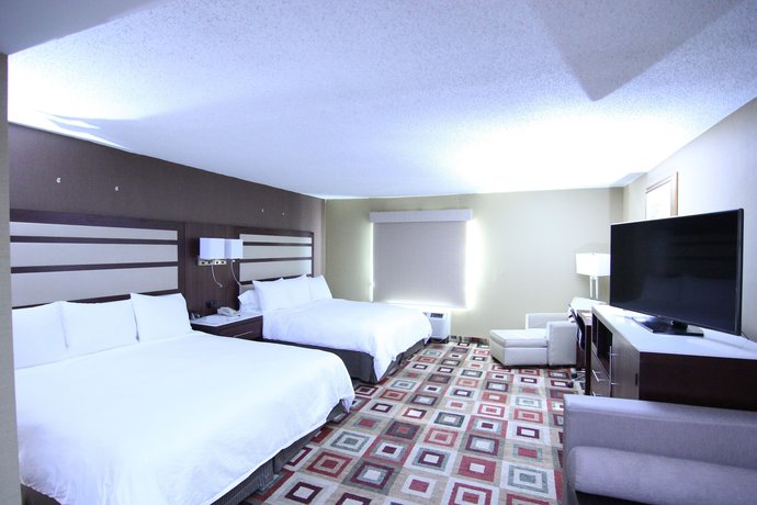 Imagen de la habitación del Hotel Holiday Inn Piscataway Somerset By IHG. Foto 8
