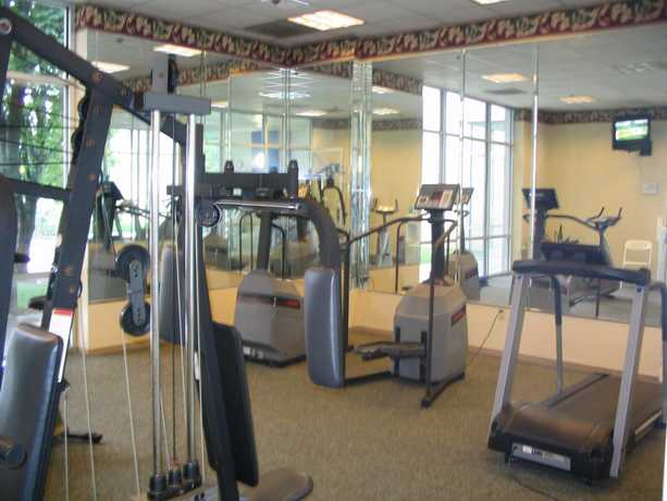 Imagen de los interiores del Hotel Holiday Inn Piscataway Somerset By IHG. Foto 15