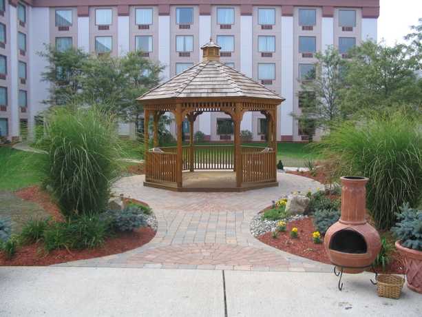 Imagen de los exteriores del Hotel Holiday Inn Piscataway Somerset By IHG. Foto 13