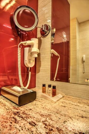 Imagen de la habitación del Hotel Holiday Inn Plovdiv, An Ihg. Foto 9