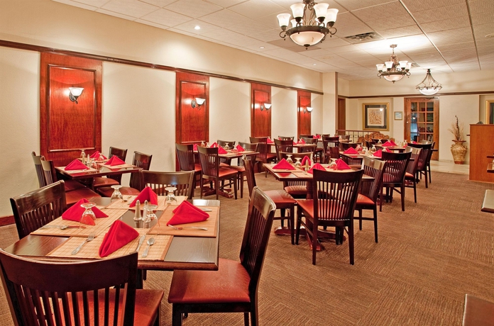 Imagen del bar/restaurante del Hotel Holiday Inn Ponce and Tropical Casino, An Ihg. Foto 5