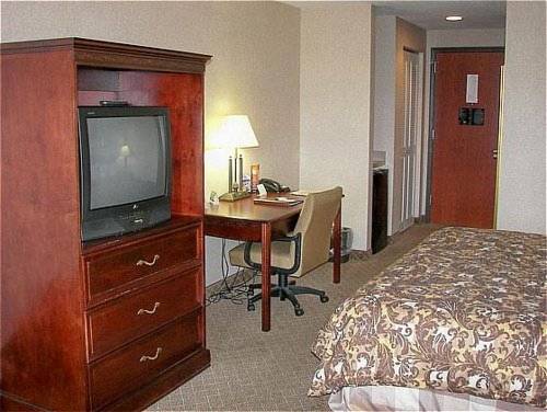 Imagen de la habitación del Hotel Holiday Inn Poplar Bluff, An Ihg. Foto 9
